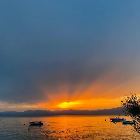 Greghe-lusso Con Piscina Lazise