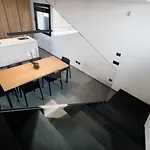 Greghe-lusso Con Piscina