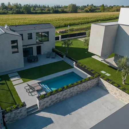 Вилла Greghe-lusso Con Piscina *