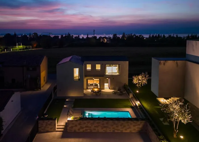 Greghe-lusso Con Piscina