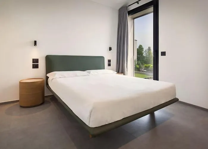 Villa Greghe-lusso Con Piscina Lazise